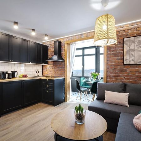 קרפאז' Apartamenty Astoria מראה חיצוני תמונה